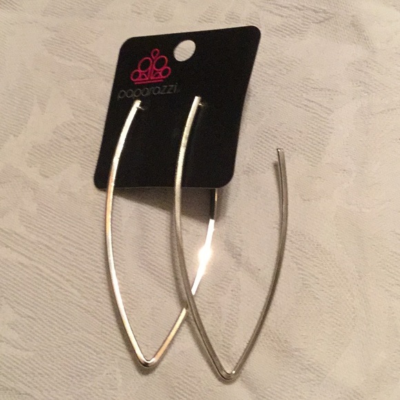 paparazzi Jewelry - 💃NWT Too Fashionable & So Much Fun To Wear Pierced Lightweight Earrings 💃